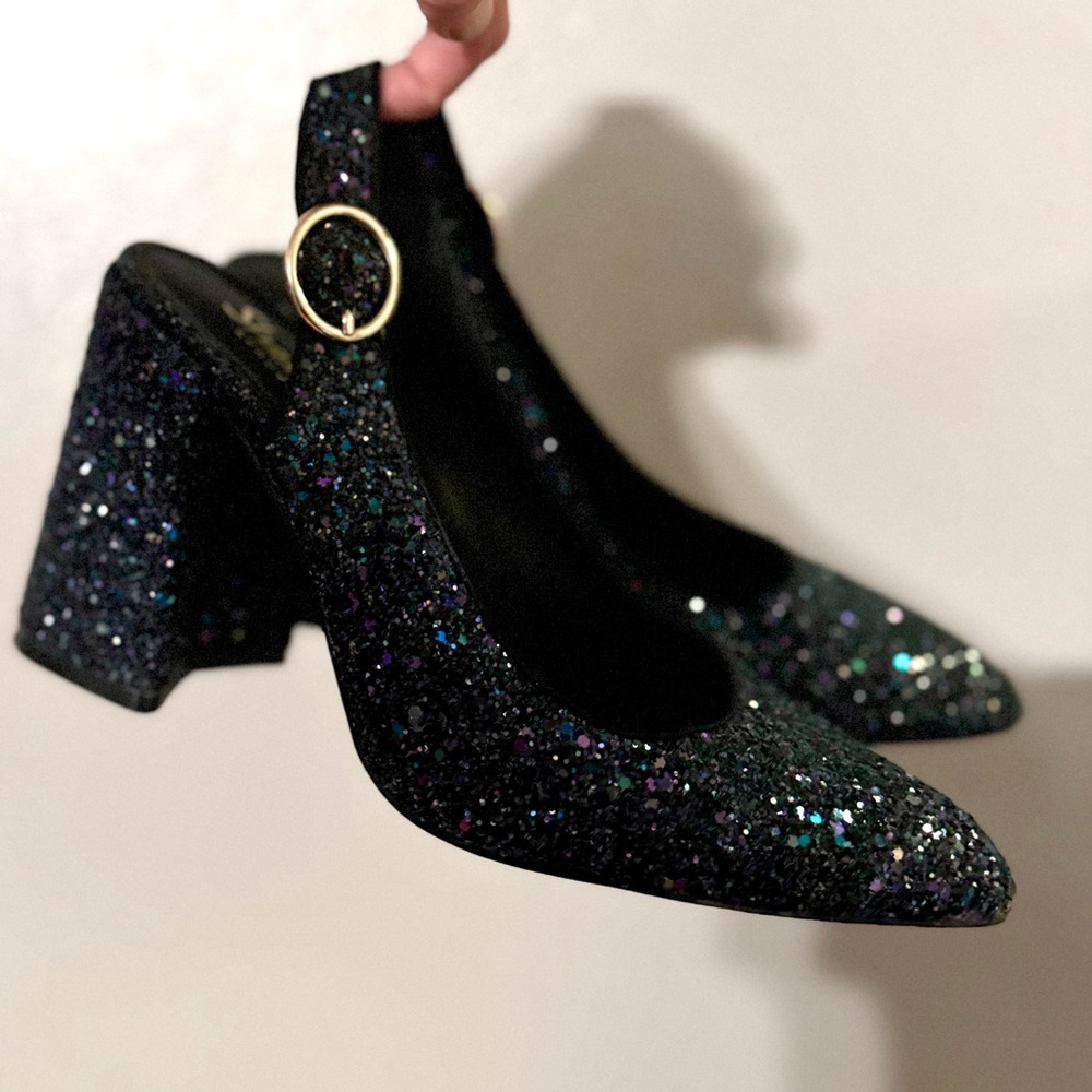 Shelly’s London Black & Navy sparkle sling back high heel. Sz 9. Worn 3 times.